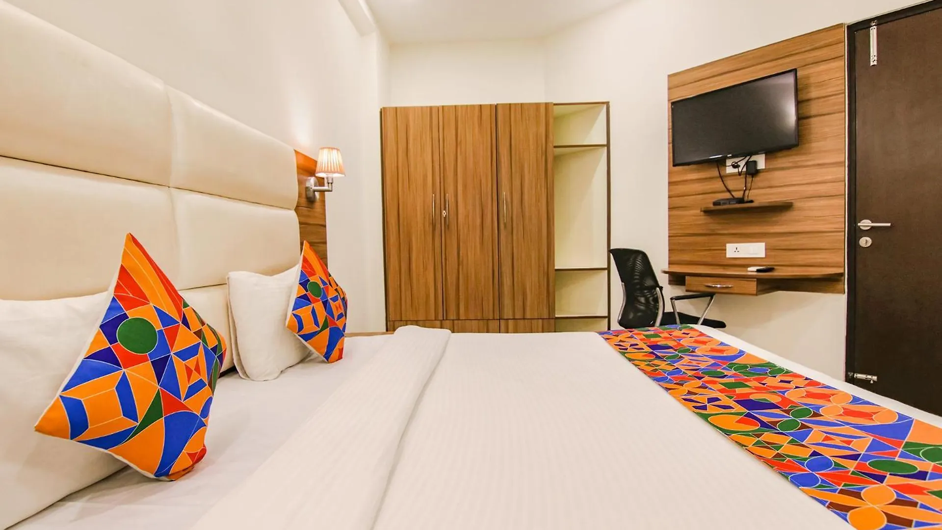 Hotel Leaf 9, Cyber City Near Ambience Mall Gurgaon India